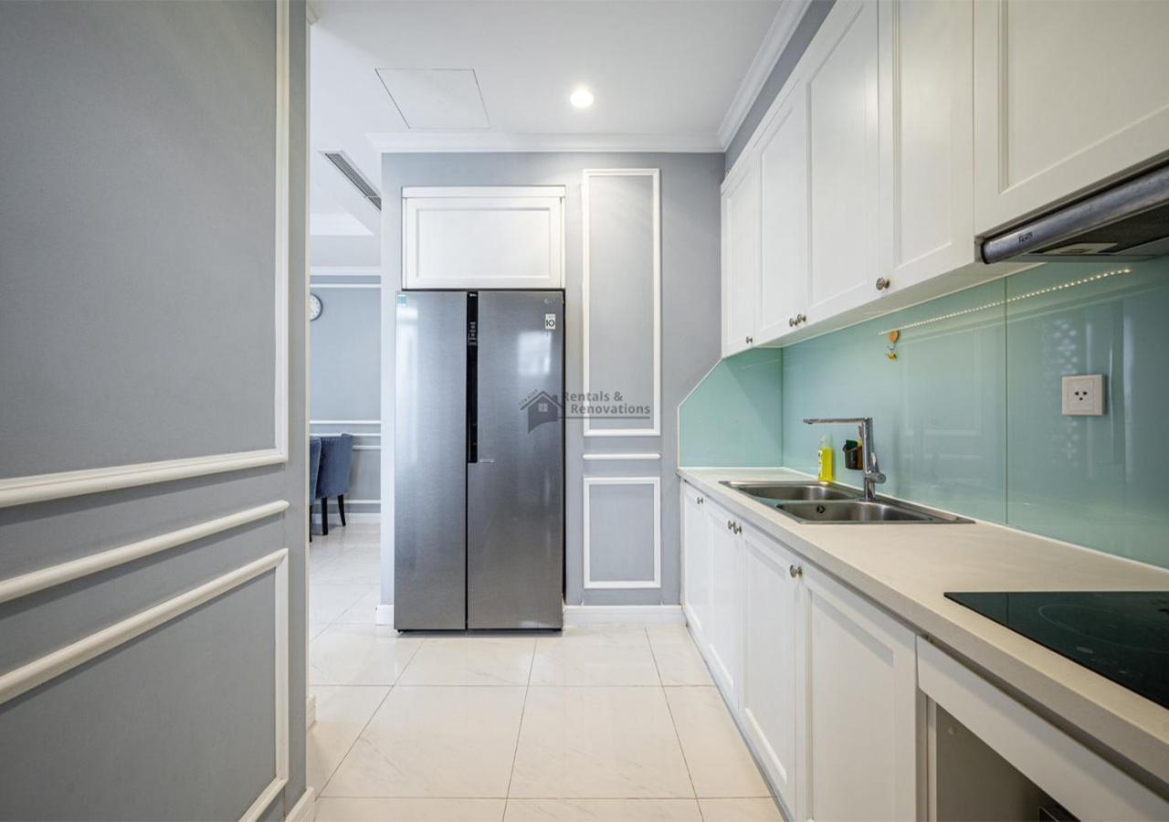 The Landmark Luxury Vinhomes Apartments - The Buildings Nearby Landmark 81 Central Ho Chi Minh City Exterior photo